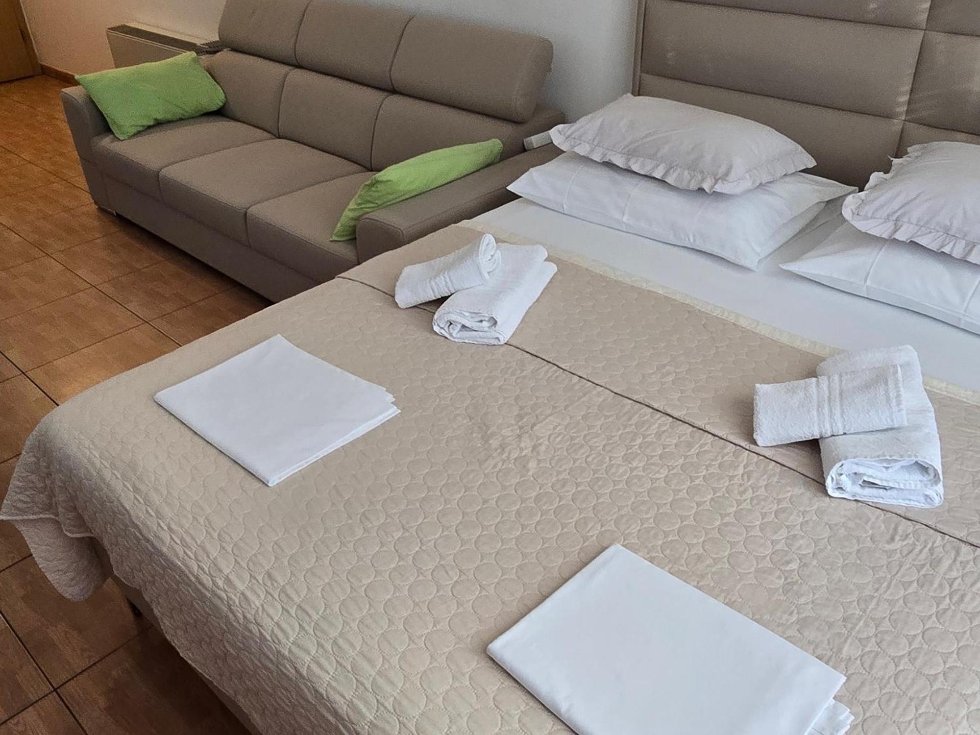 Apartmani Katarina Makarska Eksteriør bilde